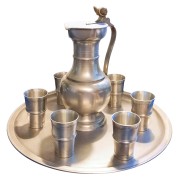Krug, 6 Becher, Tablett