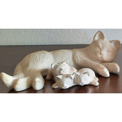 Katze mit Jungtieren